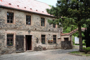 Na koňské farmě, Malečov